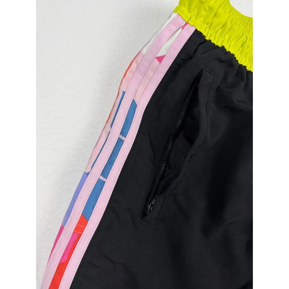 Adidas Love Unites Shorts M
